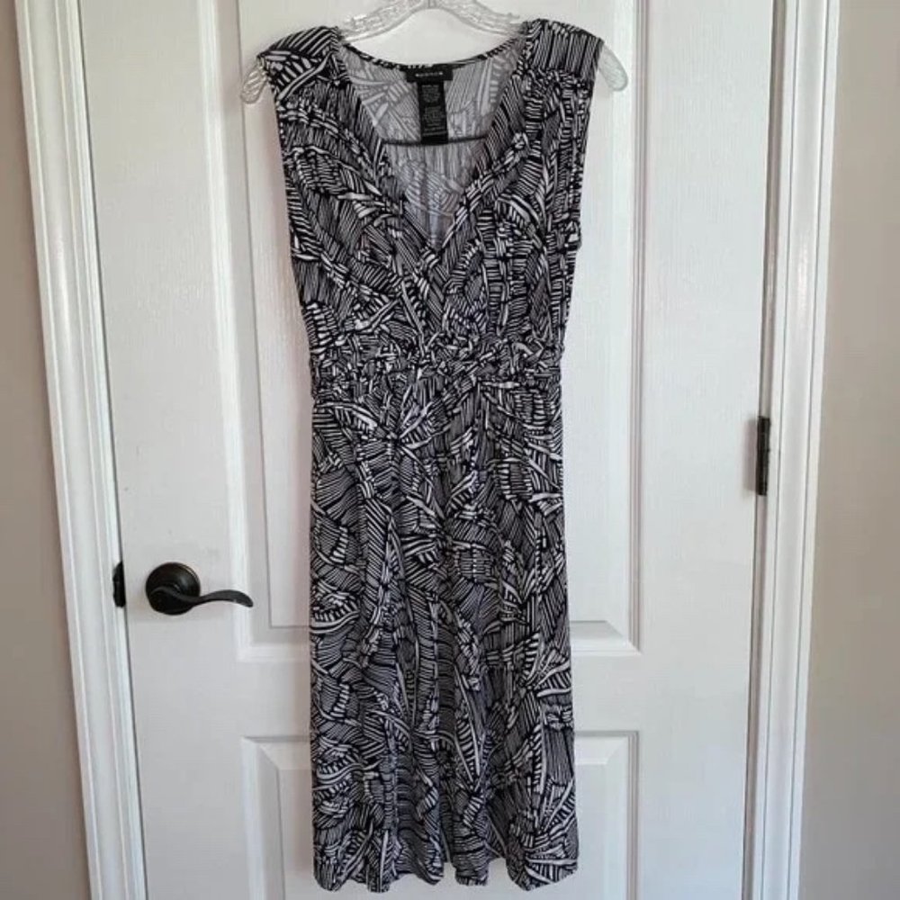 Spense M knit dress NWOT black white